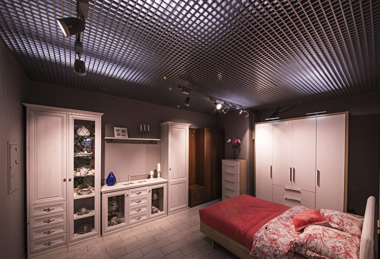 Roomer мебельный центр